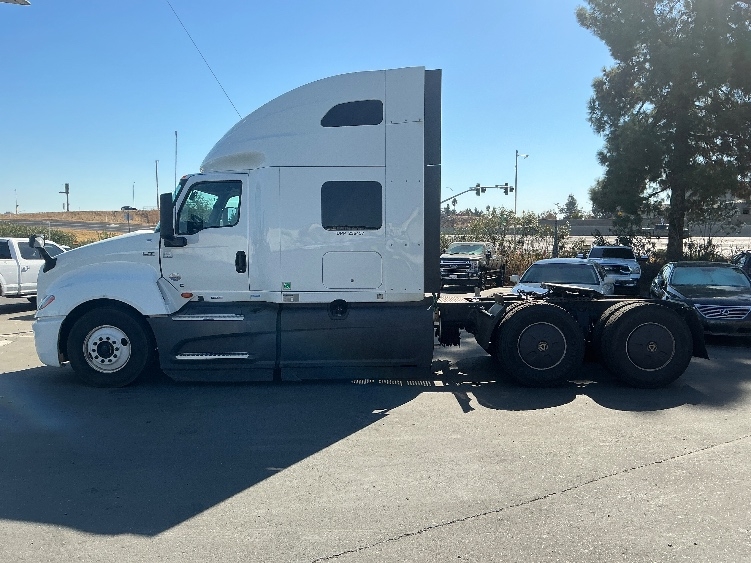 2023 International LT in West Sacramento, CA — photo 4