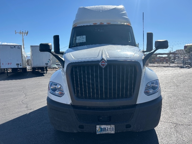 2023 International LT in Las Vegas, NV — photo 2
