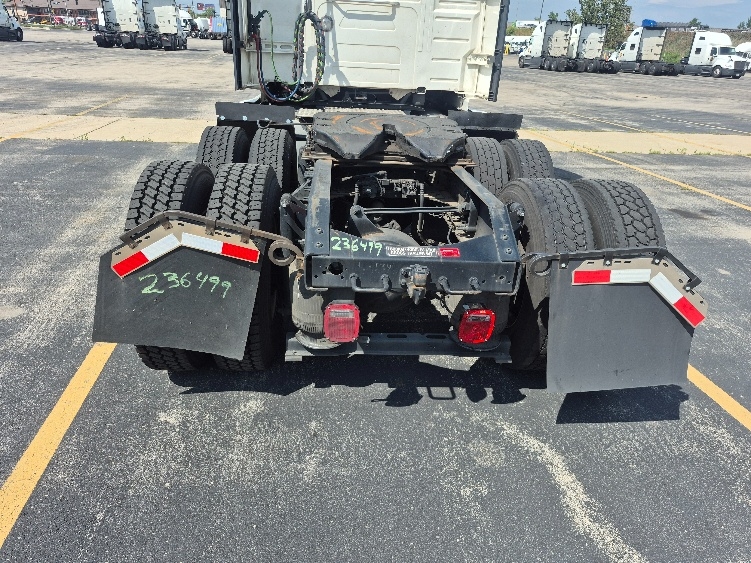 2023 Volvo VNL 760 in Chicago (Chicago Ridge), IL — photo 6