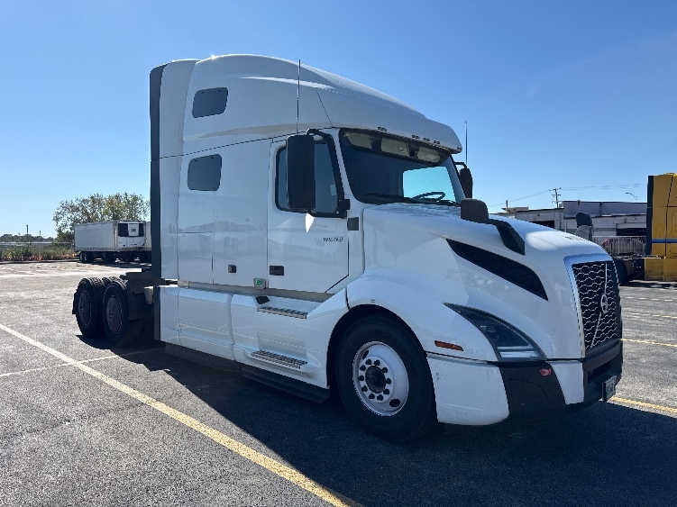2023 Volvo VNL 760 in Chicago (Chicago Ridge), IL