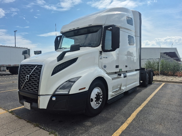 2023 Volvo VNL 760 in Chicago (Chicago Ridge), IL — photo 3