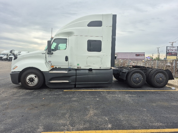 2024 International LT in Chicago (Chicago Ridge), IL — photo 4