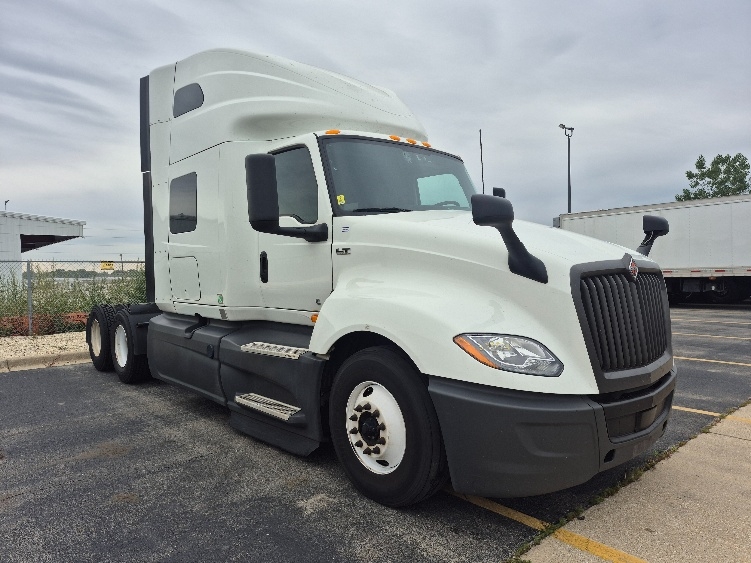 2024 International LT in Chicago (Chicago Ridge), IL