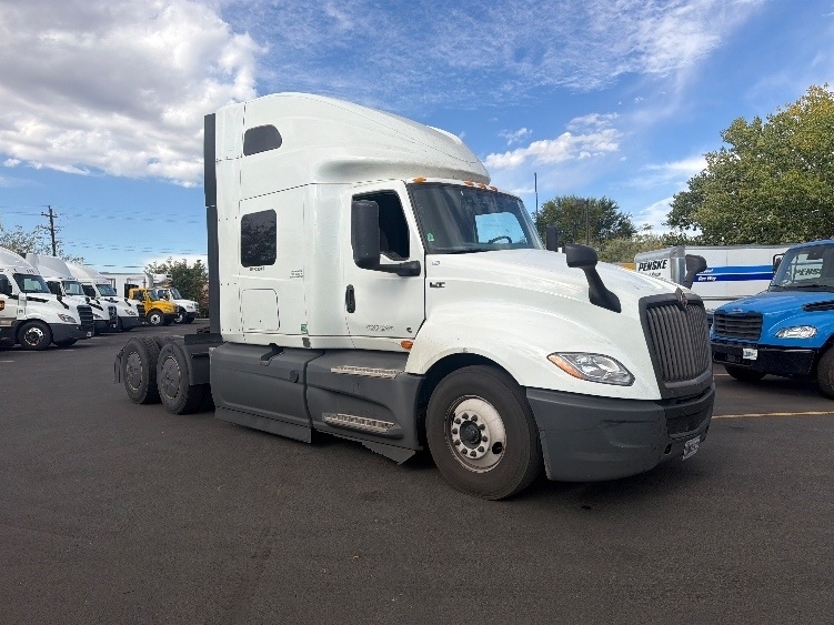 2024 International LT in West Sacramento, CA