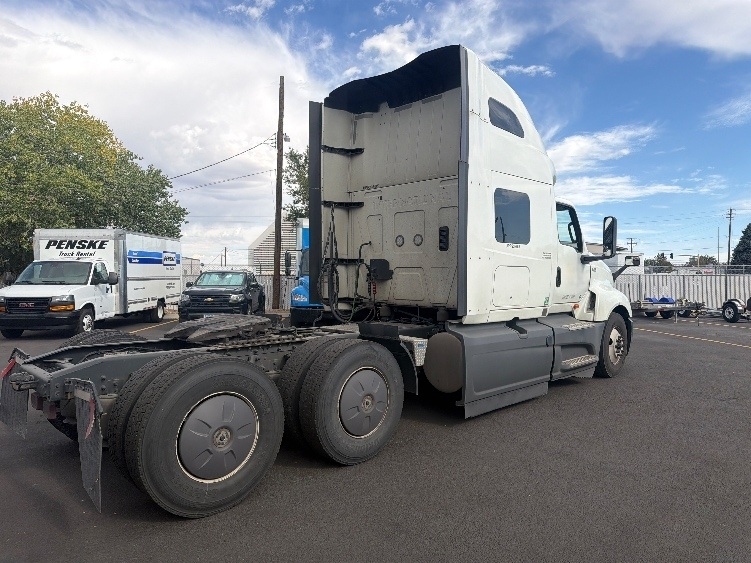 2024 International LT in West Sacramento, CA — photo 7