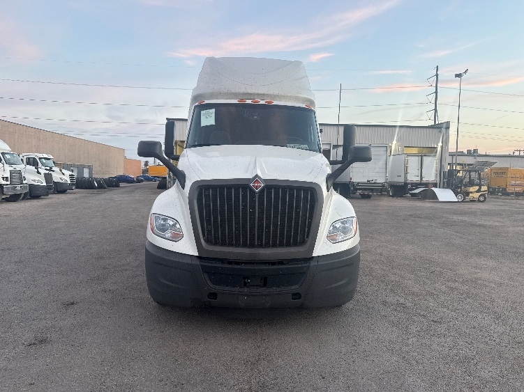 2024 International LT in Dallas, TX — photo 2