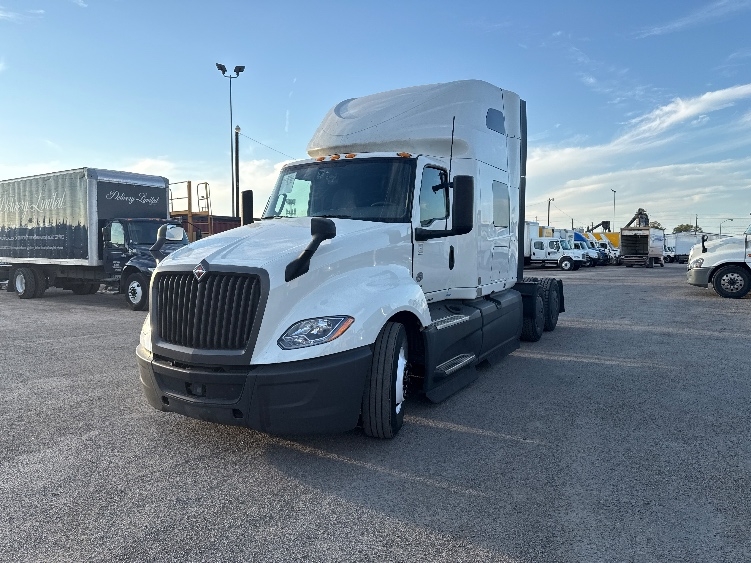 2024 International LT in Dallas, TX — photo 3