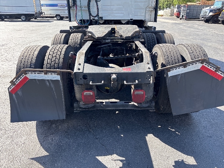 2023 Volvo VNL 760 in Torrance, CA — photo 6